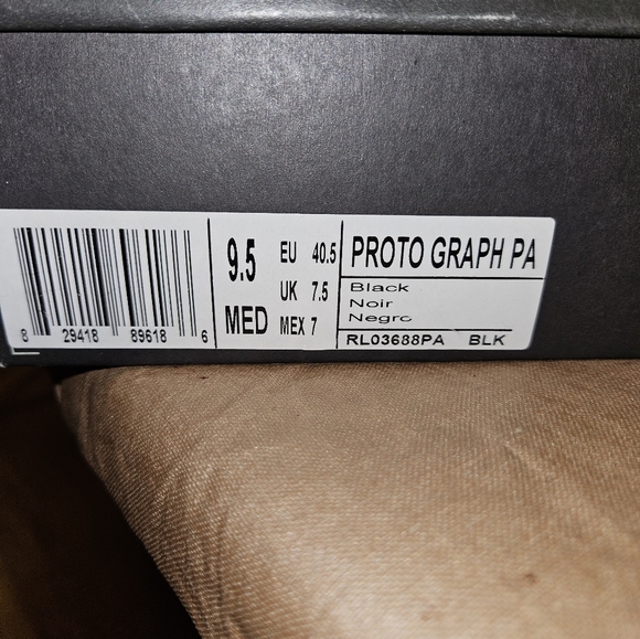 KENNETH COLE REACTION PROTO GRAPH faux patent leather platform pumps - Picture 4 of 7